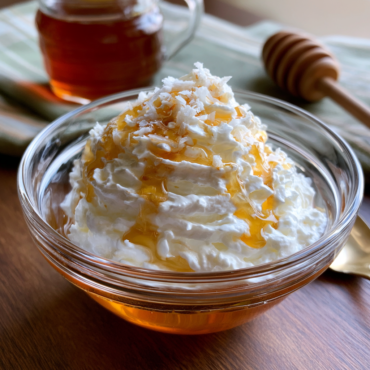 Coconut Milk Whipped Cream with Honey Recipe